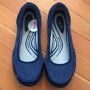 ryka sandra walking shoe